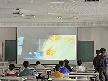 休日映画鑑賞会